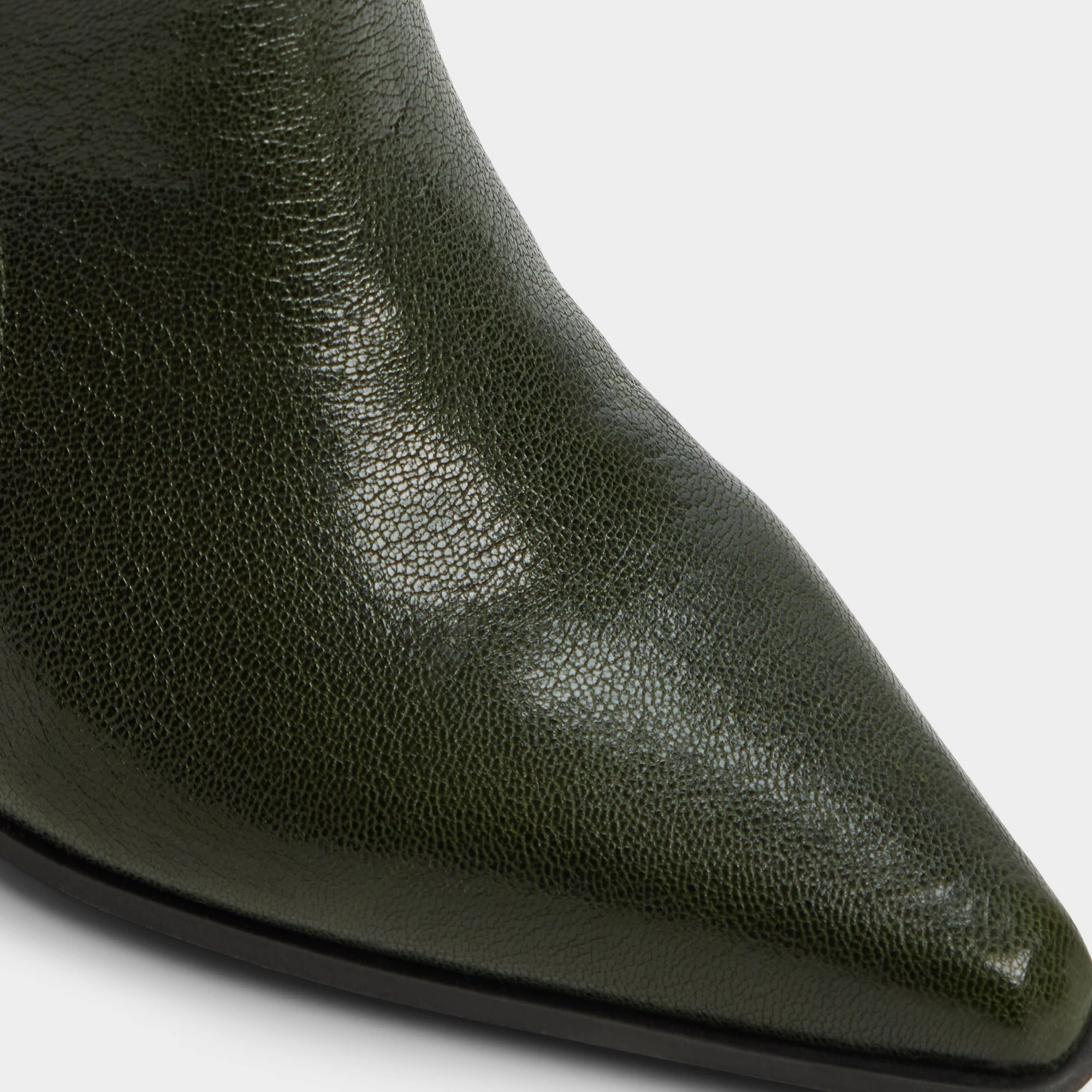 Saddle - Image 6